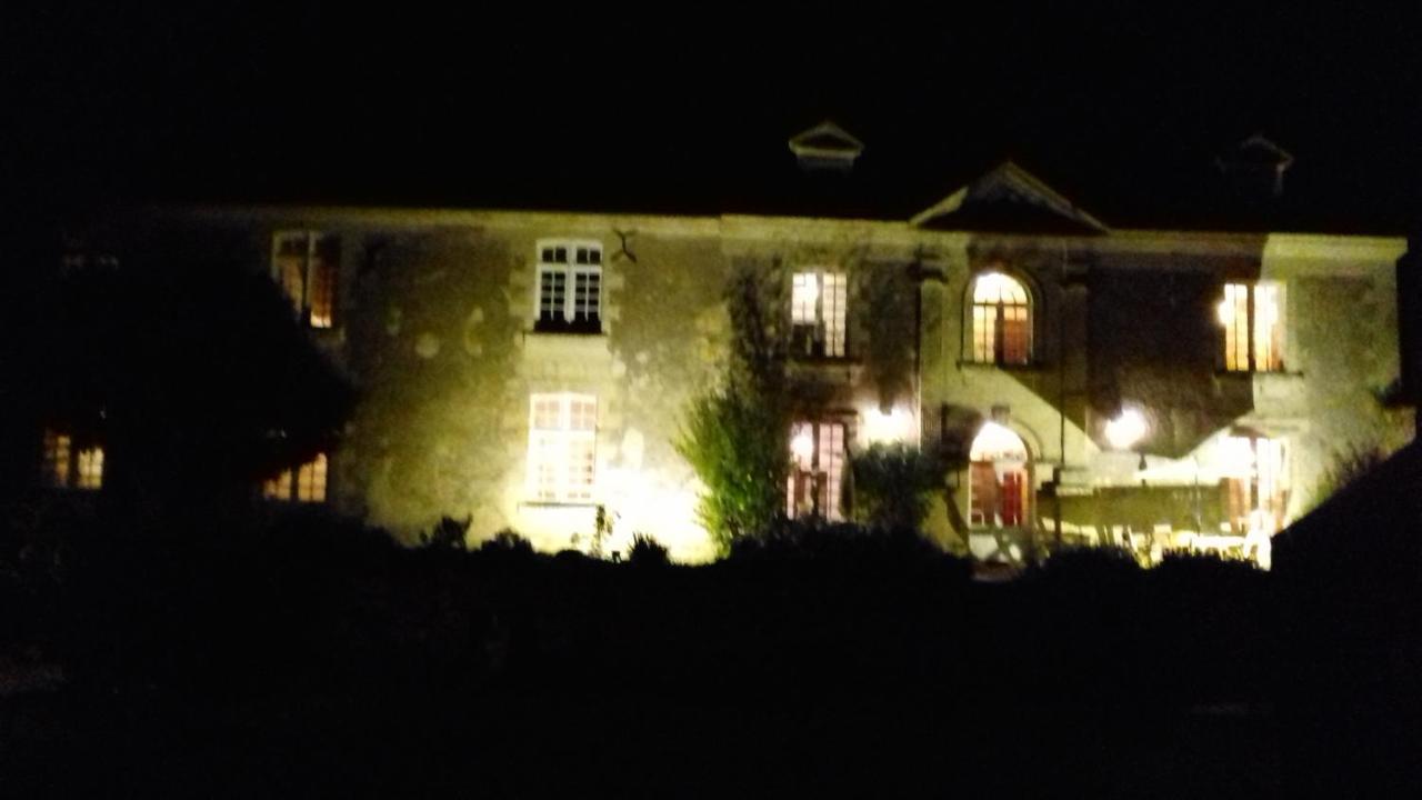 Bed and Breakfast Manoir De La Fontaine Du Chene Coutures  Exterior foto